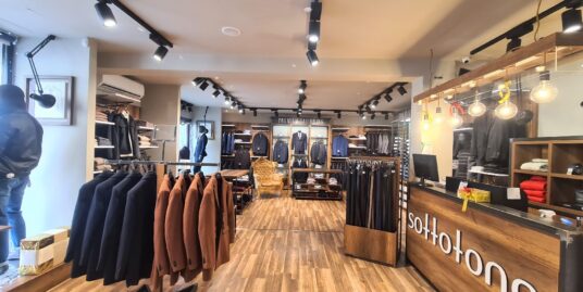 Vendesi attività commerciale settore abbigliamento